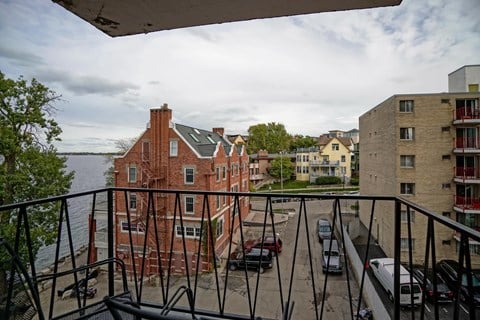 Surf and Surfside apartments and townhomes in Downtown Madison, WI. Fully Furnished, studio, one bedroom, 2 bedroom. Lake views. Managed by Wisconsin Management Company
